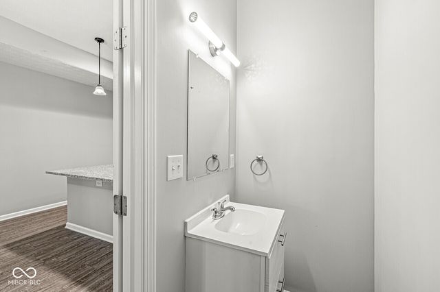 2345 N Kenwood Avenue B, Indianapolis, IN 46208