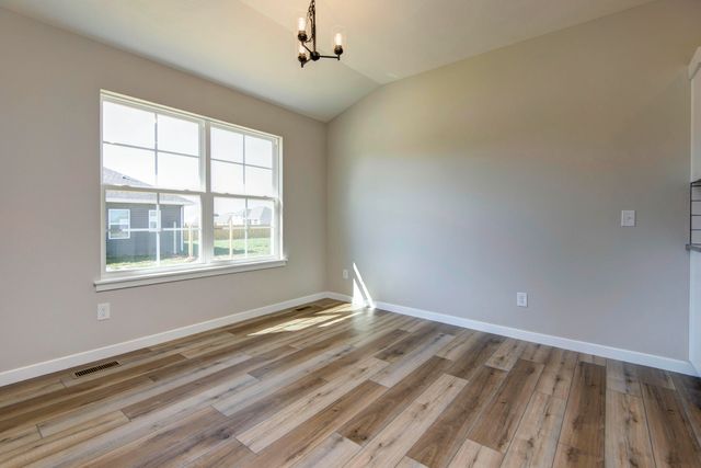 827 S Ridgemont Drive Lot 211, Nixa, MO 65714