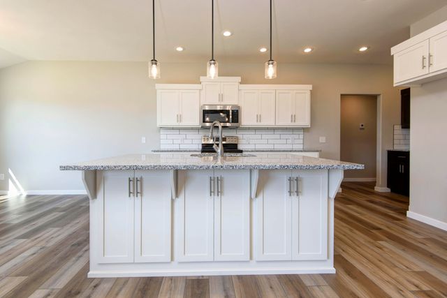 827 S Ridgemont Drive Lot 211, Nixa, MO 65714