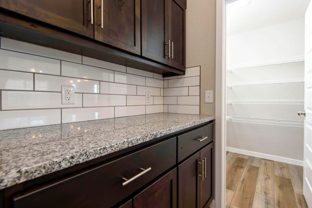 827 S Ridgemont Drive Lot 211, Nixa, MO 65714