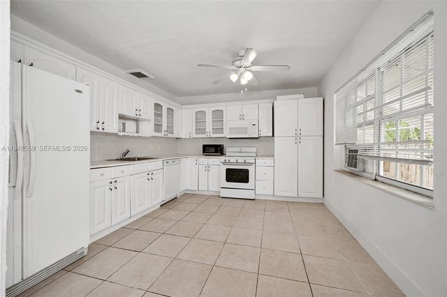 1922 Mckinley St 2, Hollywood, FL 33020