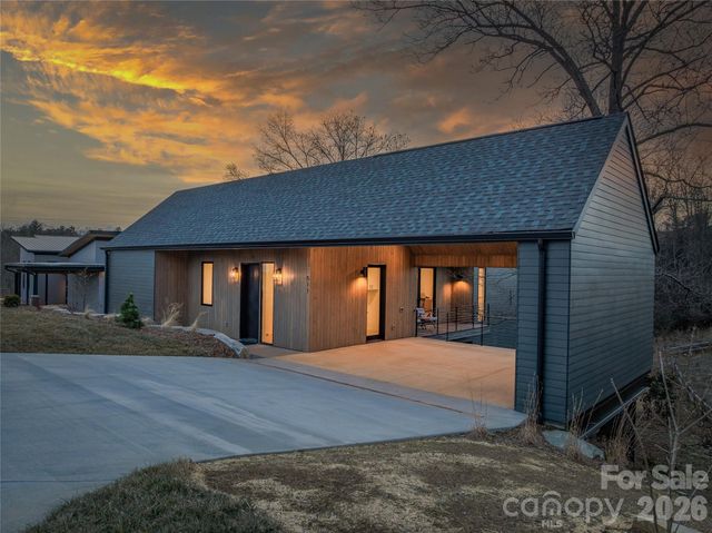 511 Wilma Dykeman Trail, Asheville, NC 28804