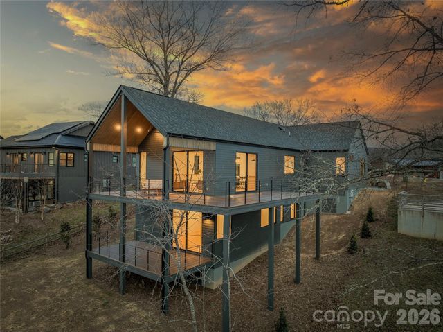 511 Wilma Dykeman Trail, Asheville, NC 28804