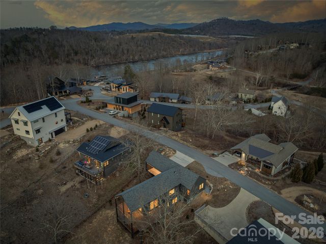 511 Wilma Dykeman Trail, Asheville, NC 28804