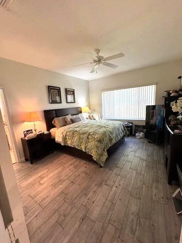 8010 Bellafiore Way, Boynton Beach, FL 33473