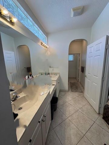 8010 Bellafiore Way, Boynton Beach, FL 33473