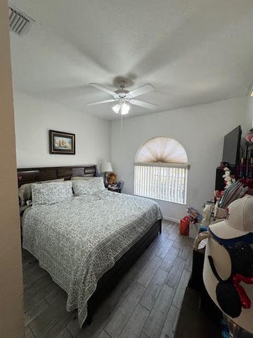 8010 Bellafiore Way, Boynton Beach, FL 33473