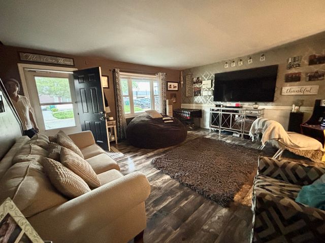 362 Salt Creek Pkwy, Valparaiso, IN 46385