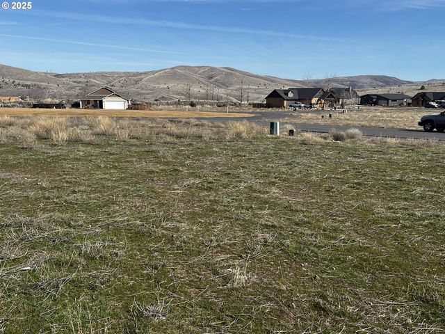 1430 FISH TAIL Rd, Maupin, OR 97037