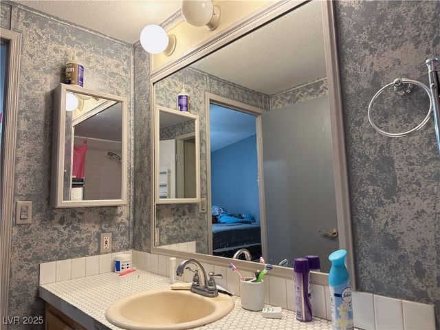 2471 McMurray Drive, Pahrump, NV 89060