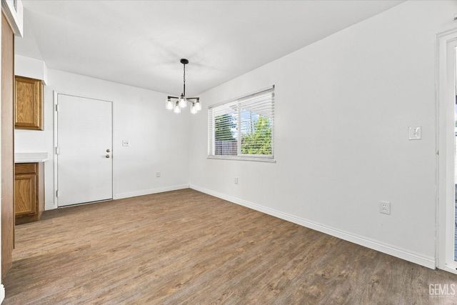 109 Blanding Court, Bakersfield, CA 93309