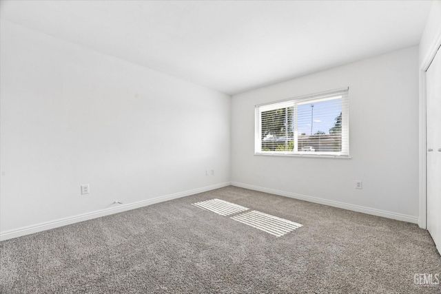 109 Blanding Court, Bakersfield, CA 93309