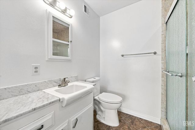 109 Blanding Court, Bakersfield, CA 93309
