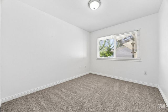 109 Blanding Court, Bakersfield, CA 93309