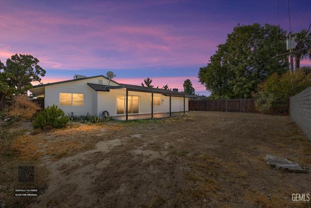 109 Blanding Court, Bakersfield, CA 93309