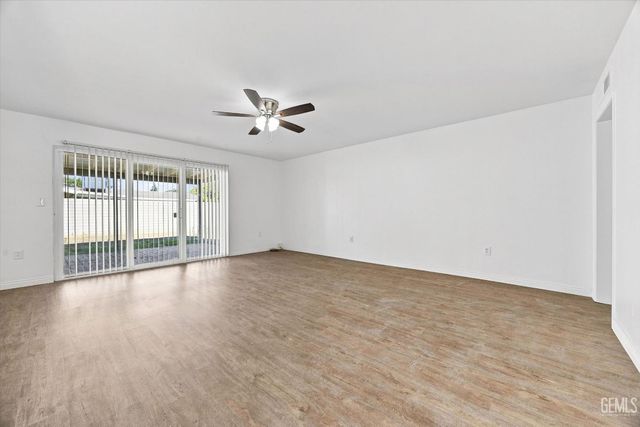 109 Blanding Court, Bakersfield, CA 93309