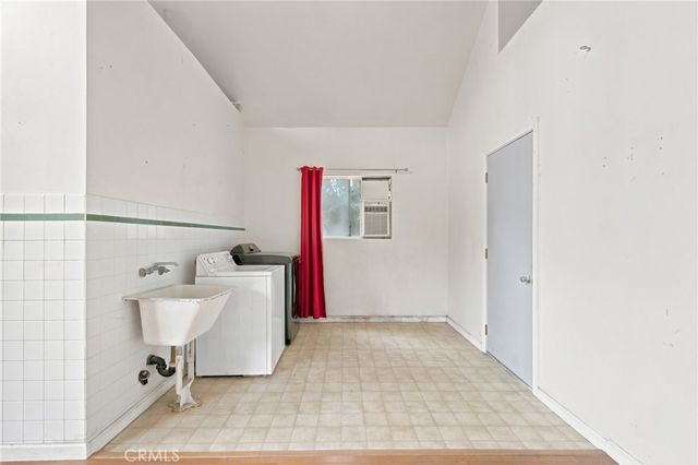 231 E Lemon, Monrovia, CA 91016