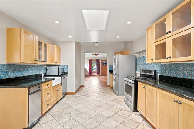 231 E Lemon, Monrovia, CA 91016