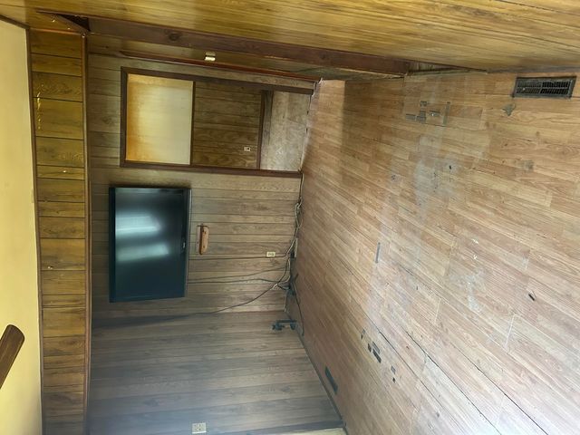 2718 Hickory Street, Portage, IN 46368