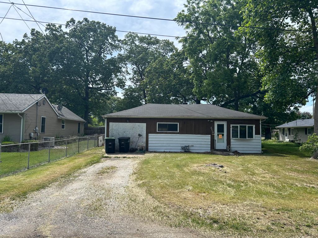 2718 Hickory Street, Portage, IN 46368