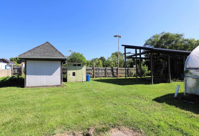 1023 E Princeton Avenue, Flint, MI 48505