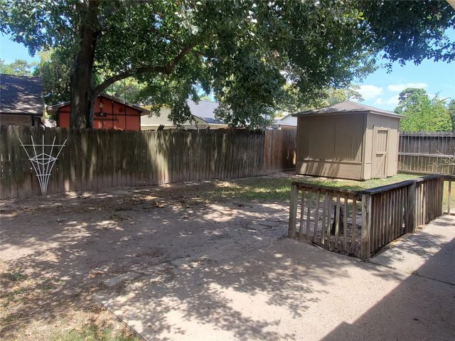 4527 Algernon Drive, Spring, TX 77373