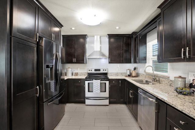 18302 OAKDALE ROAD, Odessa, FL 33556