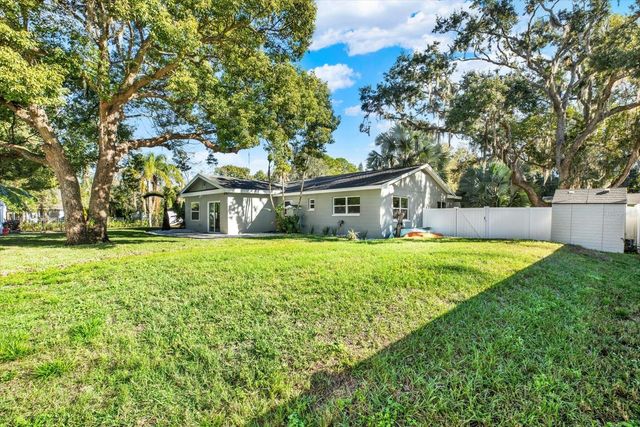 18302 OAKDALE ROAD, Odessa, FL 33556