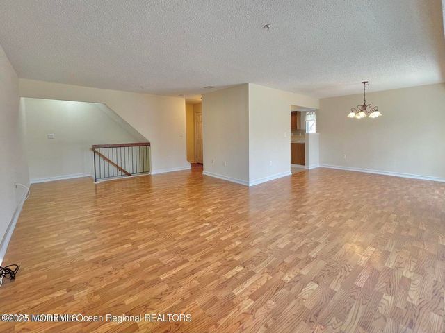 4510 Norma Place, Toms River, NJ 08755