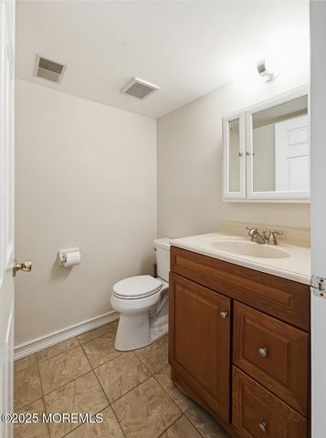 4510 Norma Place, Toms River, NJ 08755