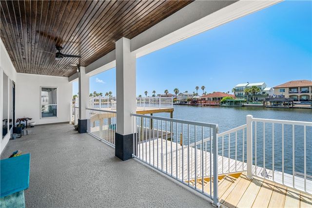 13741 Cayo Cantiles St, Corpus Christi, TX 78418