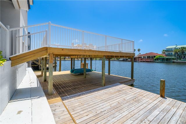 13741 Cayo Cantiles St, Corpus Christi, TX 78418