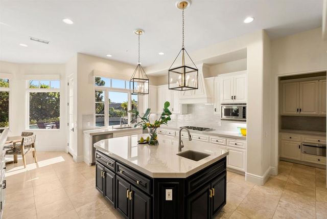14480 Bellvista Drive, Rancho Santa Fe, CA 92067