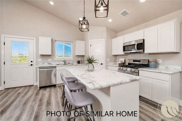 2246 Salinas Circle, Billings, MT 59105