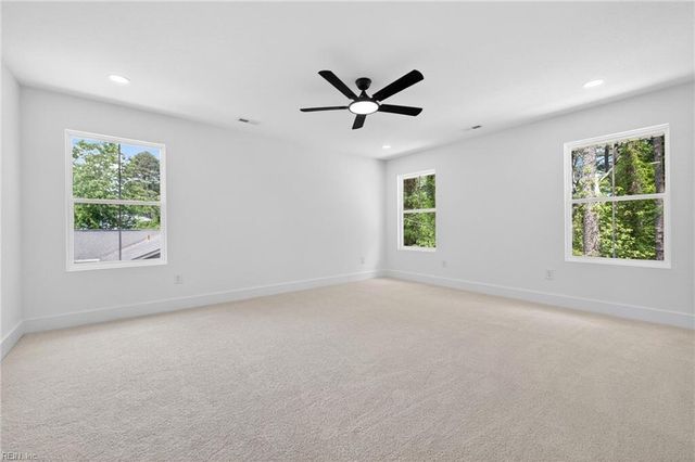 1631 Colonial AVE, Smithfield, VA 23430