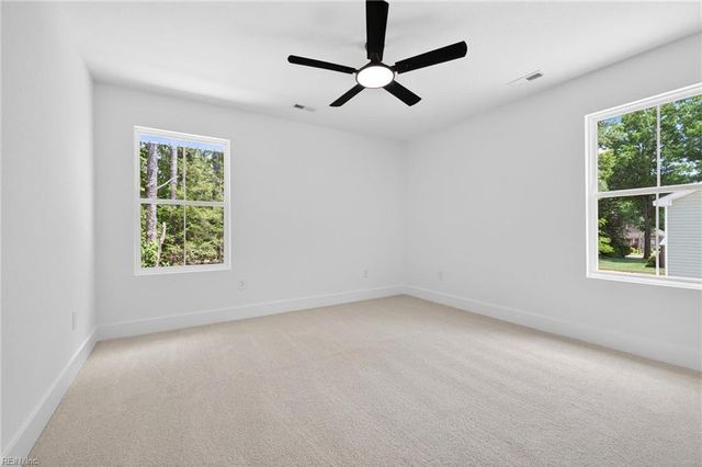 1631 Colonial AVE, Smithfield, VA 23430