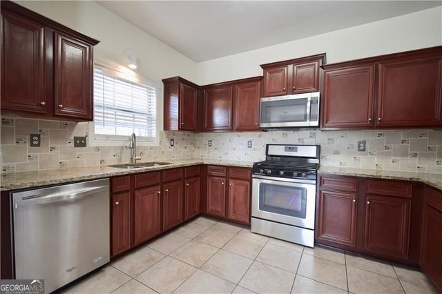 2150 Waterford Park Drive, Lawrenceville, GA 30044