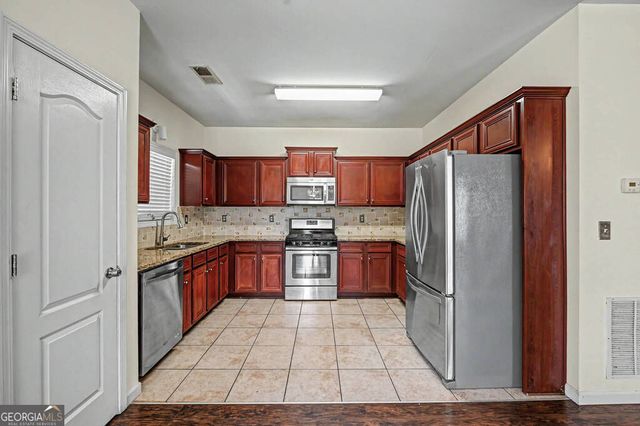 2150 Waterford Park Drive, Lawrenceville, GA 30044