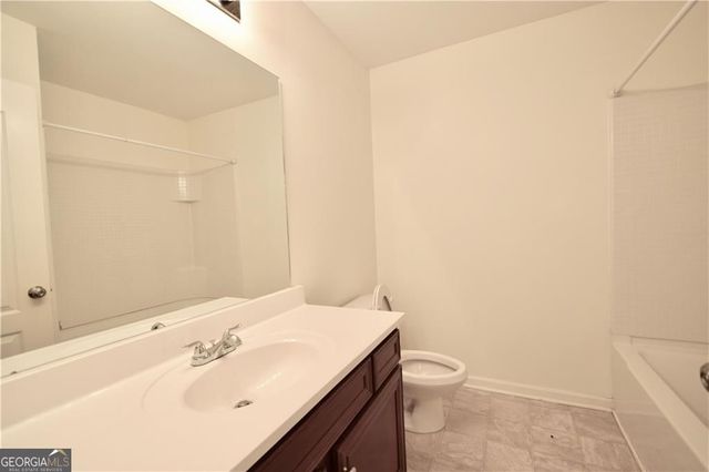 2150 Waterford Park Drive, Lawrenceville, GA 30044