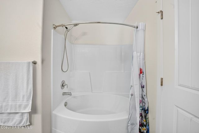 3528 N Jasper Hill ST, Post Falls, ID 83854