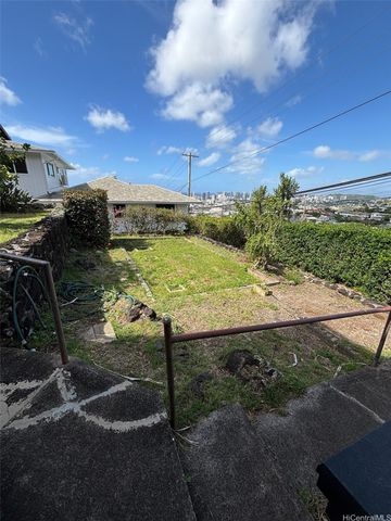 1541 Alencastre Street A, Honolulu, HI 96816