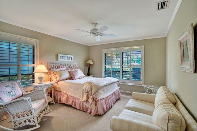 7 Marlwood Lane, Palm Beach Gardens, FL 33418