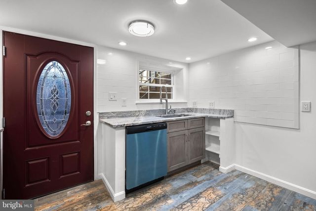 1678 MONTELLO AVE NE, Washington, DC 20002