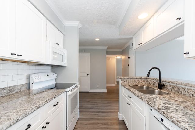 3919 Fairmont Parkway 238, Pasadena, TX 77504