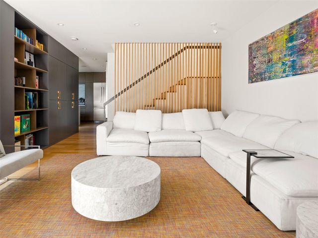 2210 Westlake DR, Austin, TX 78746