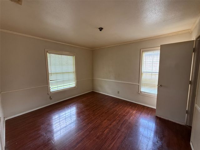 2114 Glengariff Drive, Dallas, TX 75228