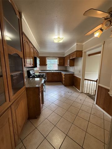 2114 Glengariff Drive, Dallas, TX 75228