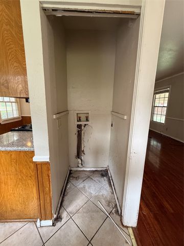 2114 Glengariff Drive, Dallas, TX 75228