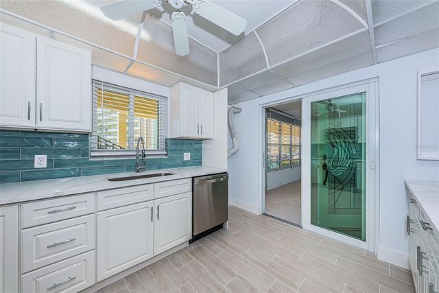 4700 COVE CIRCLE 110, St Petersburg, FL 33708