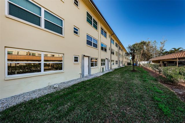 4700 COVE CIRCLE 110, St Petersburg, FL 33708